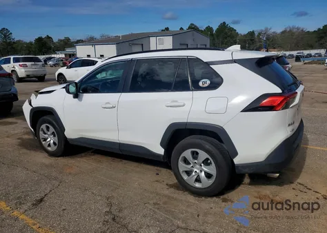 2021 Toyota Rav4 Le z USA, uszkodzony, nr VIN 2T3H1RFV1MC135112